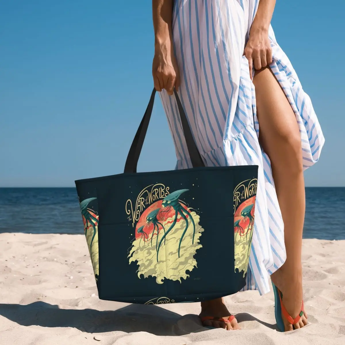 War Of The Worlds Beach Tote B - Yoga Fitness World ulasan dan harga